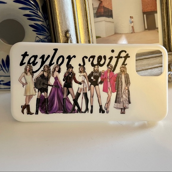 Taylor Swift - 11 Pro Max - IPhone Case - Picture 2 of 4